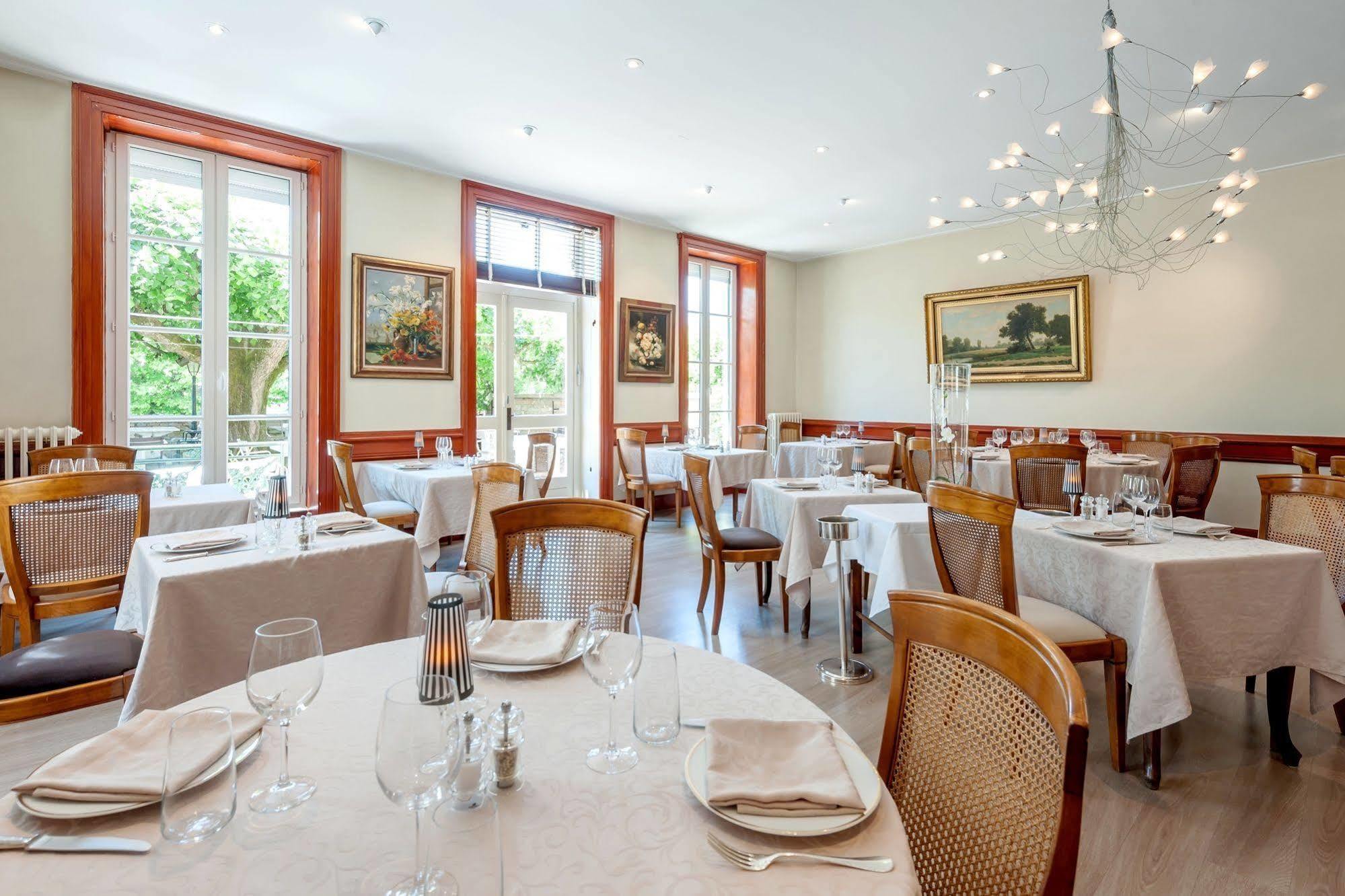 Hotel Restaurant Emile Job Montmerle-sur-Saone Exteriér fotografie