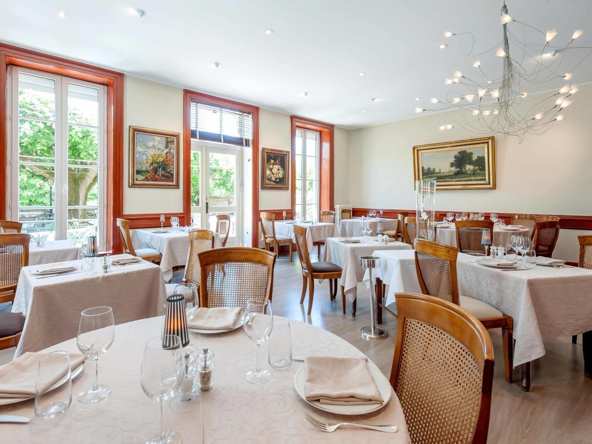 Hotel Restaurant Emile Job Montmerle-sur-Saone Exteriér fotografie